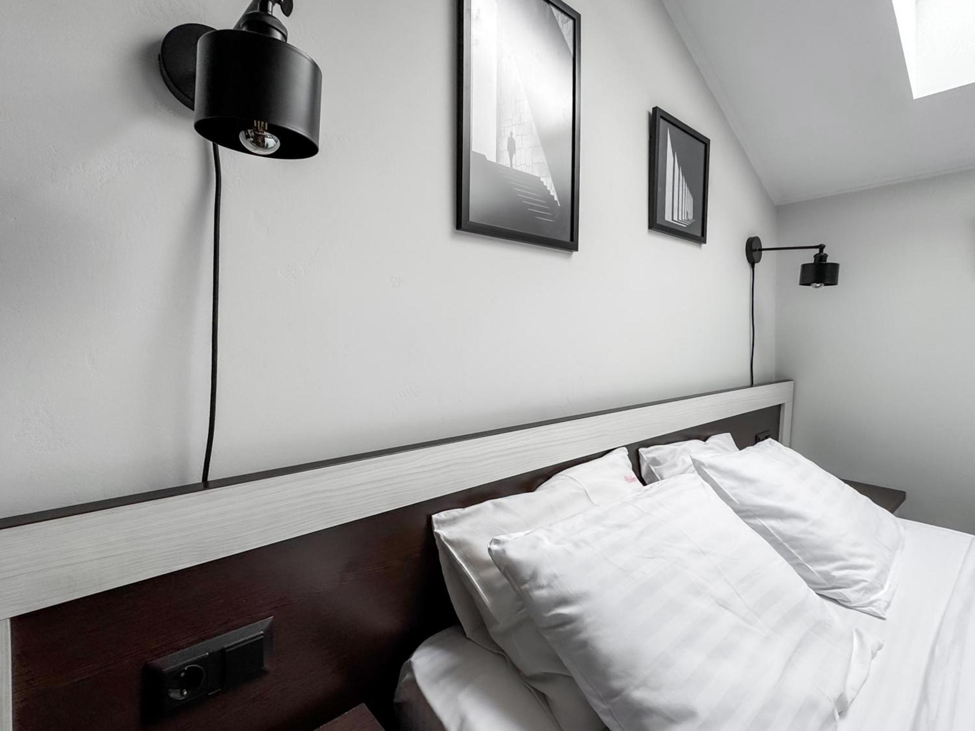 Apartments On Zaliznychna 49 Ivano-Frankivszk Kültér fotó