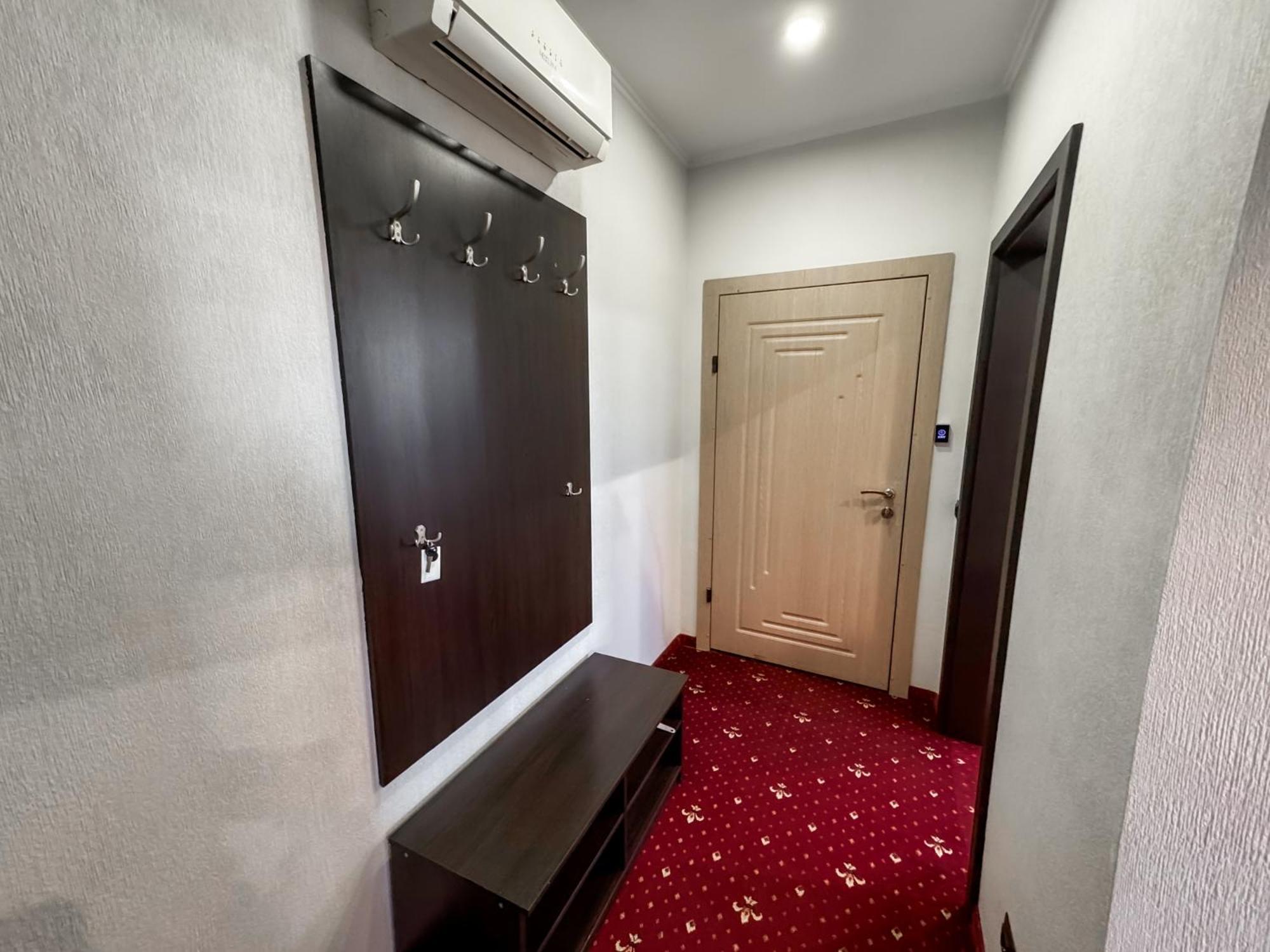 Apartments On Zaliznychna 49 Ivano-Frankivszk Kültér fotó