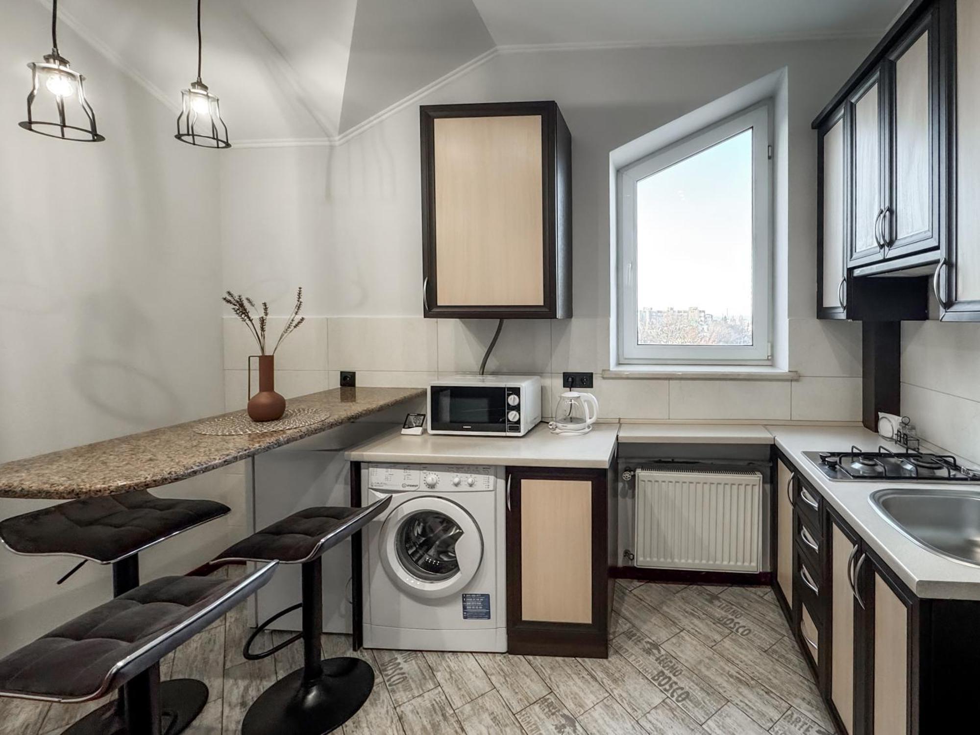 Apartments On Zaliznychna 49 Ivano-Frankivszk Kültér fotó